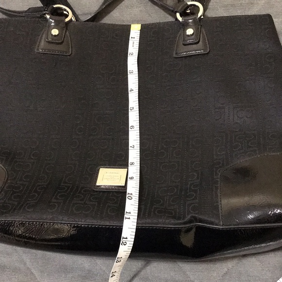 Liz Claiborne large black purse. - Picture 11 of 12